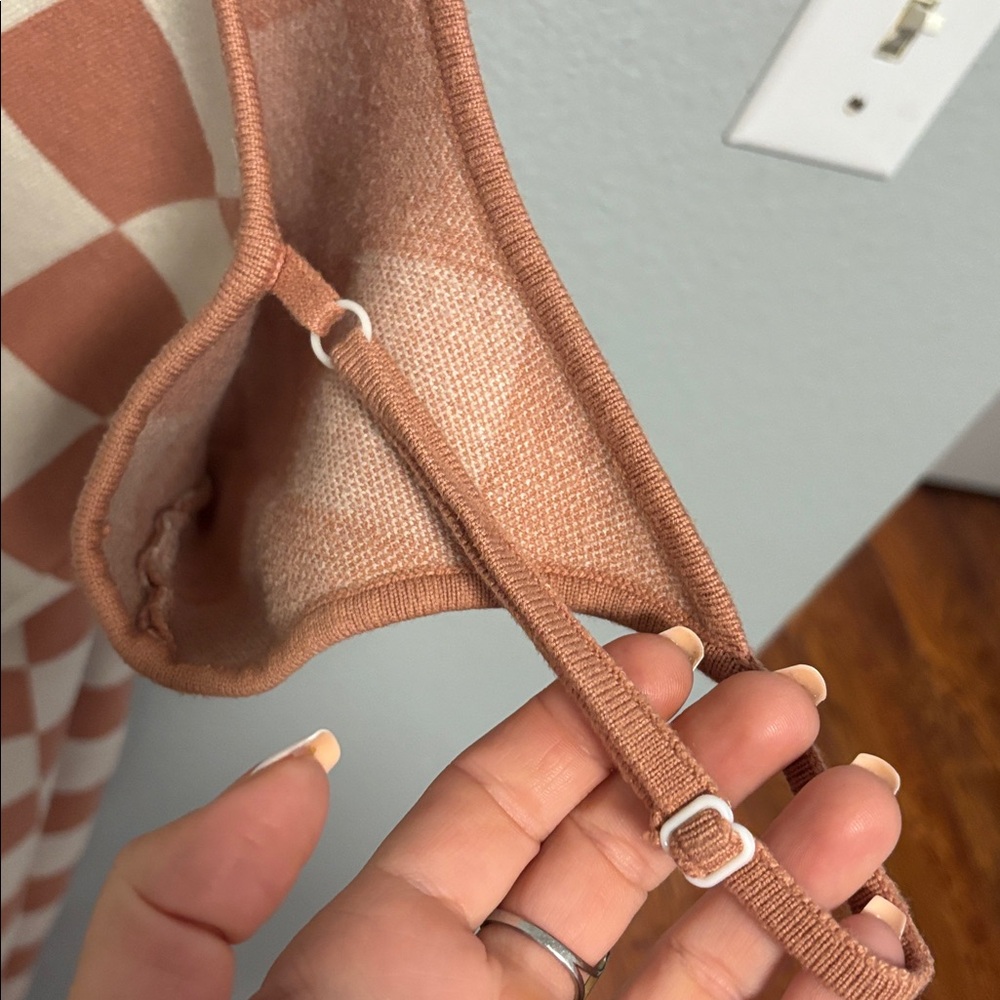 Checkered Brown and Cream Midi Dress Size: Medium - Picture 4 of 4